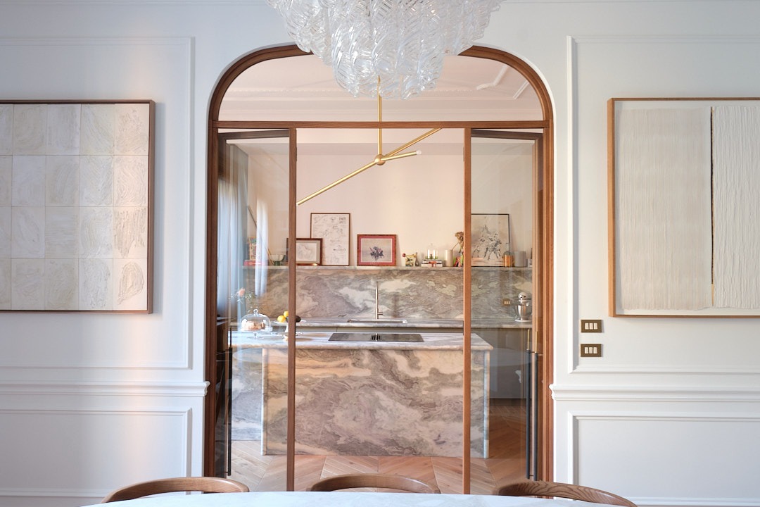 APT Milano - Vista frontale Vetrata
