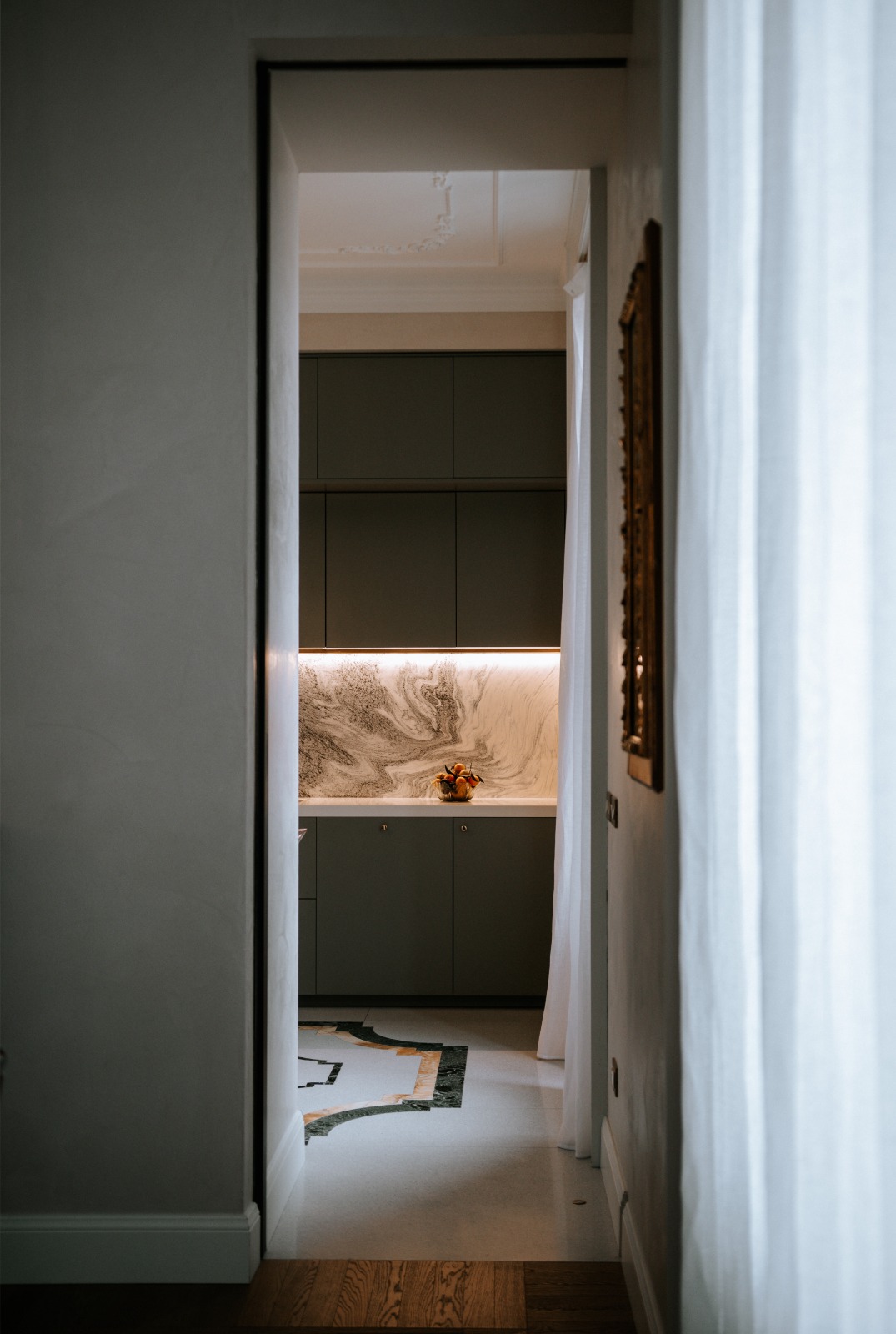 APT Milano Cucina - Vista attraverso porta